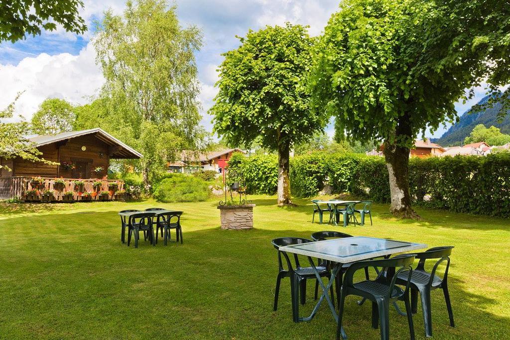 Hotel Le Bellevue Thollon-les-Memises Екстериор снимка